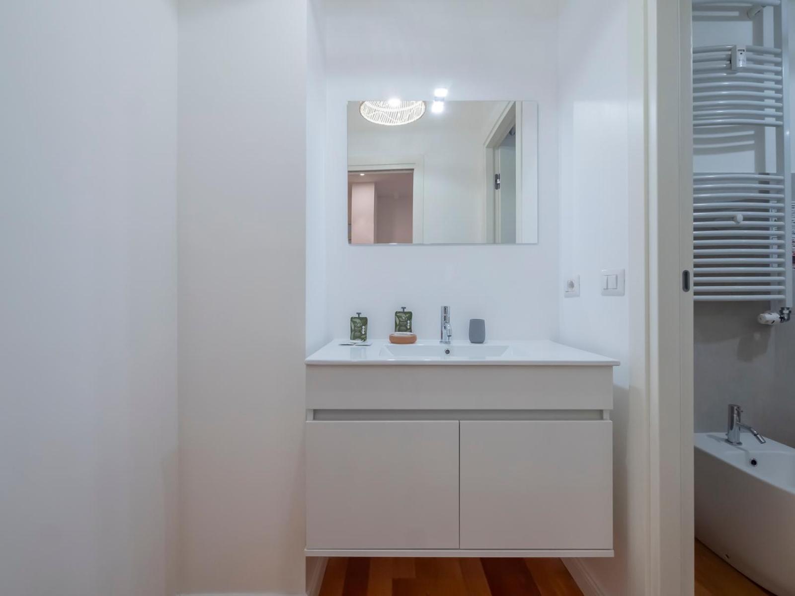 I Host Apartment - Gressoney 3 Milano Eksteriør bilde